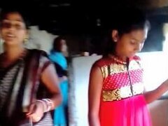 Indian girl Xxx video sounds in Hindi